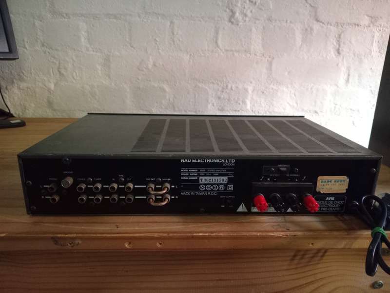 NAD 3020i Stereo Amplifier