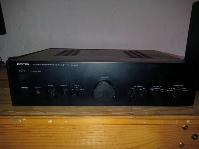 Rotel RA-870BX Stereo Integrated Amplifier