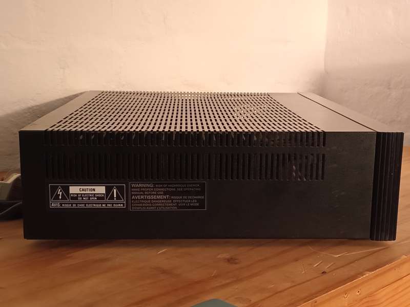 Rotel RB-976 Six Channel Power Amplifier
