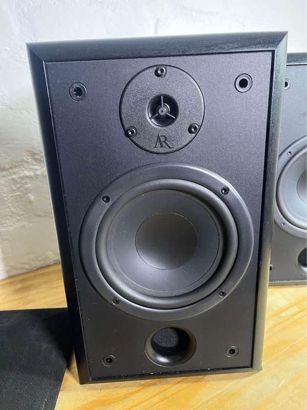 Acoustic Research 206 HO Bookshelf Speakers