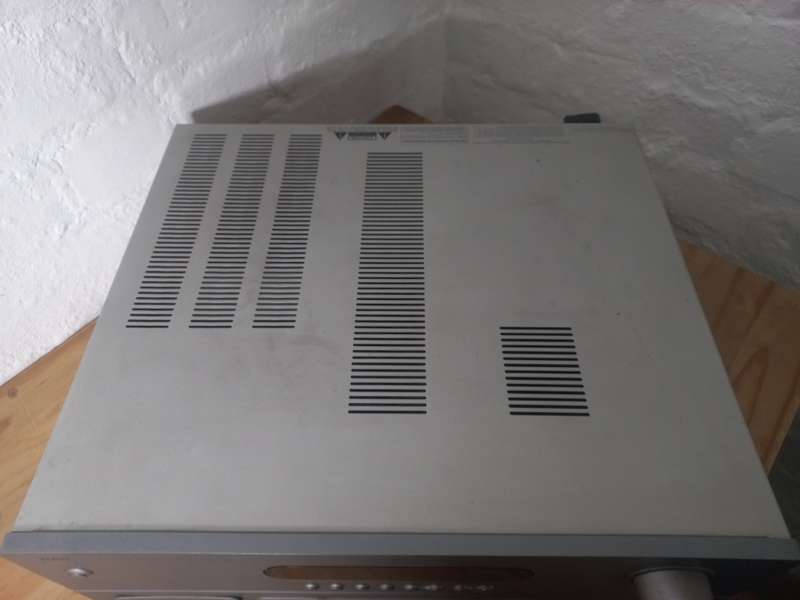 NAD T754  Surround Sound Receiver