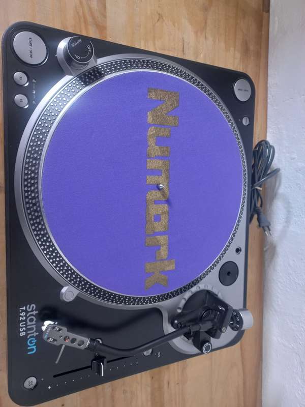 Stanton T.92 USB Direct Drive Turntable