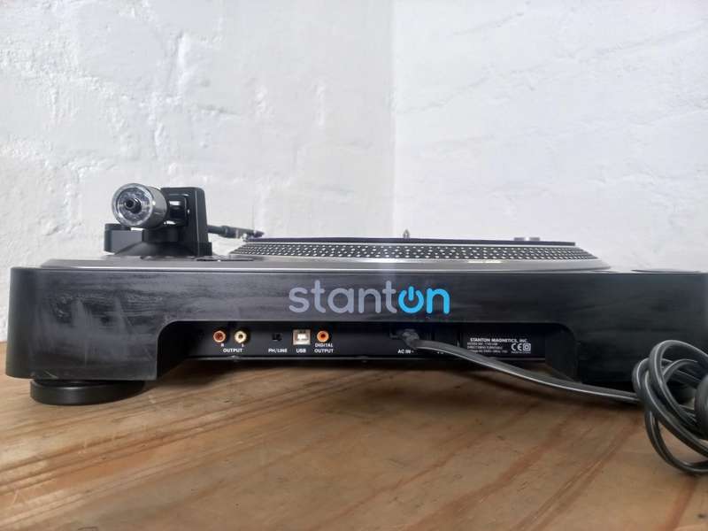 Stanton T.92 USB Direct Drive Turntable
