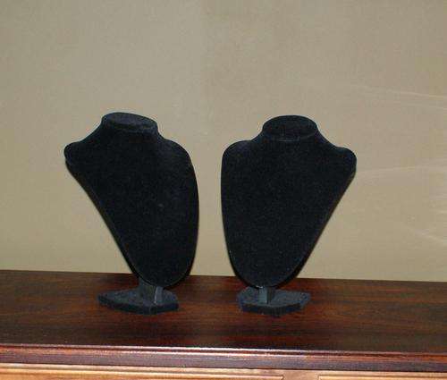 Black Velvet Necklace Stands (22cm)