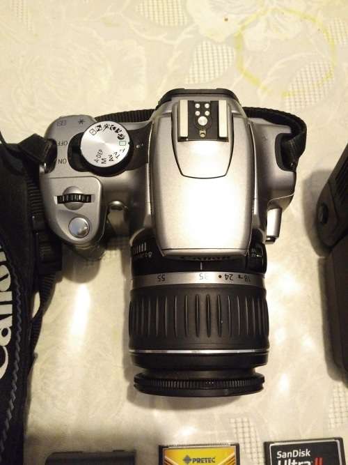 CANON DSLR CAMERA + FLASH