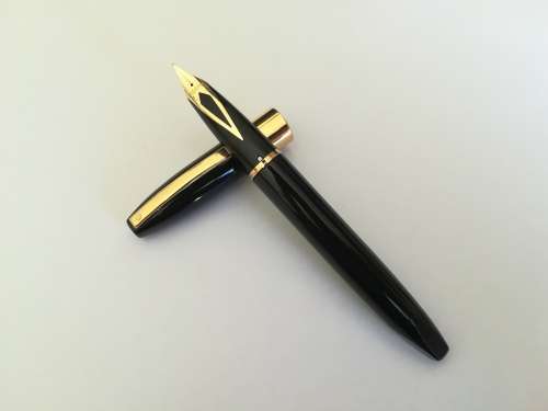 Crazy R1 Sheaffer 18K GOLD Legacy Fountain pen