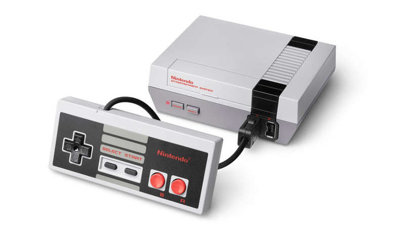 Nintendo NES Classic Edition (30 built-in games, brand new PLUS extra Nintendo controller)