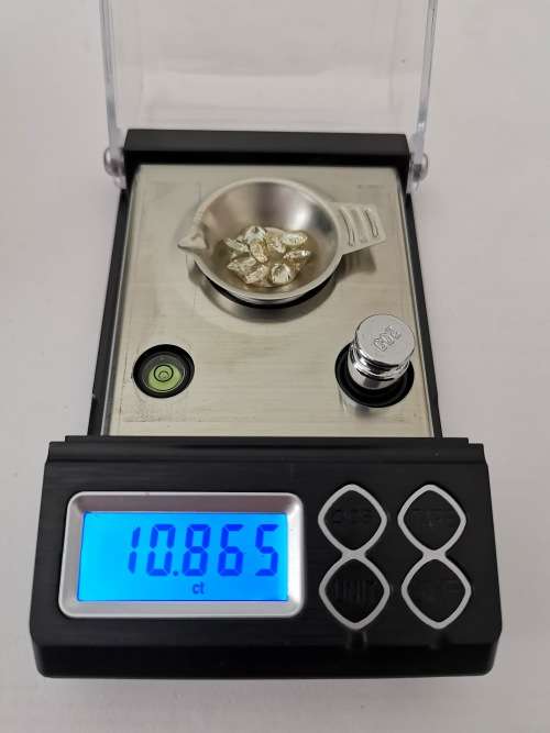 10.86ct Moissanite Lot Consisting of 9 Stones - Please see discription