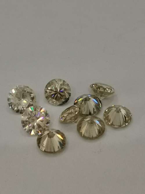 10.86ct Moissanite Lot Consisting of 9 Stones - Please see discription