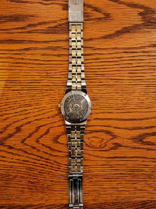 +-25 grams solid 14k Gold!!! Omega Constellation  14k Gold and Stainless Steel.