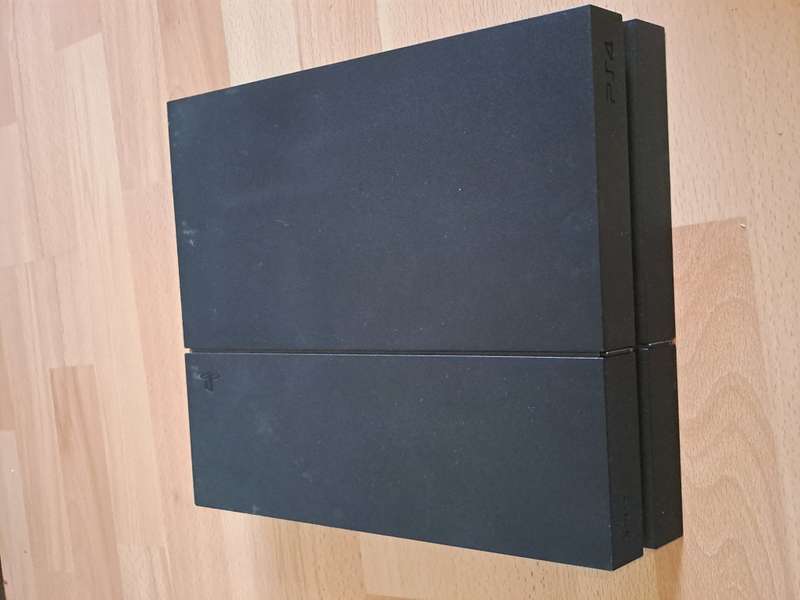 Sony Playstation 4. GOOD CONDITION!