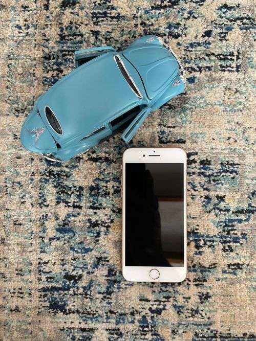 iPhone 8 64gb