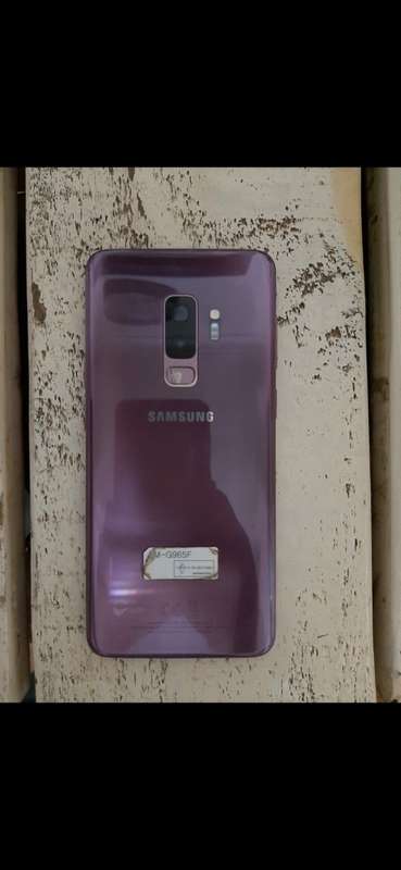 Samsung S9 PLUS 128gb! Mint condition!