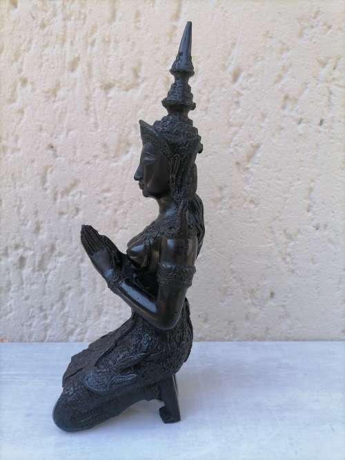 INDIAN Culture Statue on (33cm) 10cm sholder to sholder - MADE FROM RESIN