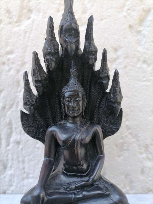 Indian Culture Statue on 23cm Height - 11.5cm Bottom - Middle 8.5CM - MADE FROM RESIN