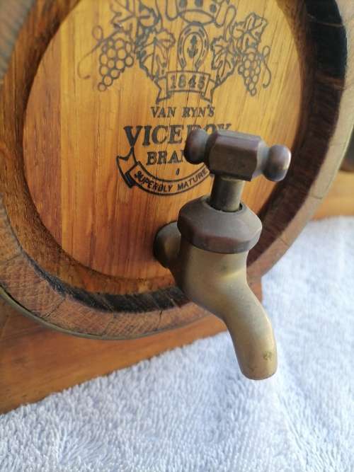2 x 1845 VAN RYN`S VICEROY BRANDY BARRELS - 1 X 2L - 1 X 5L - AMAZING LIKE NEW SMELL`S LIKE WOOD