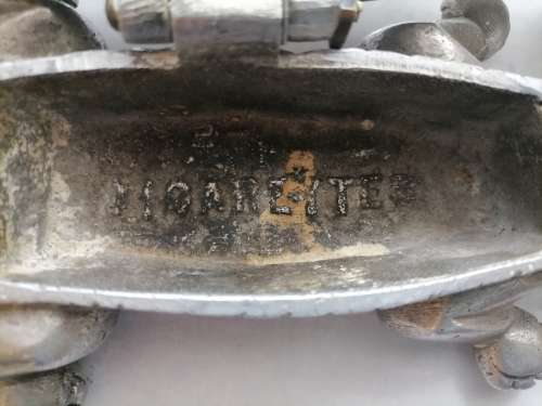 VINTAGE CAST METAL CONFINED CIGARETTE HOLDER AMAZING
