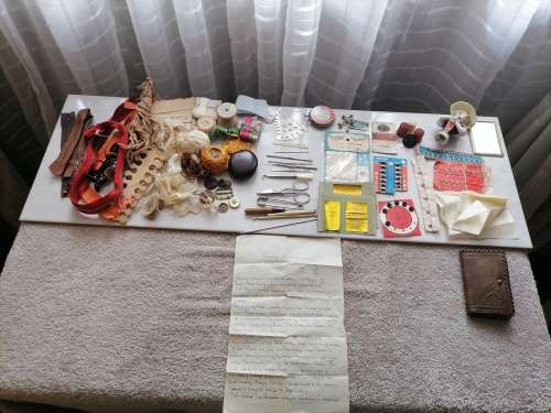 VINTAGE 1900 VOETSEK - SEWING BUNDLE WITH PURSES AND MUCH MORE