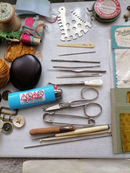 VINTAGE 1900 VOETSEK - SEWING BUNDLE WITH PURSES AND MUCH MORE