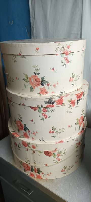 Vintage Hat Box Collection of 4 and 1 Vintage Suitcase
