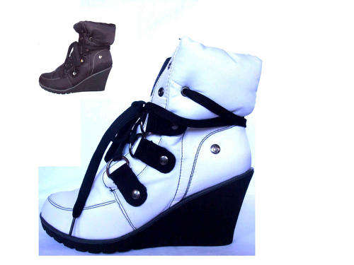 Baby Phat Womens Wedge Boot Colors:White,Black, SA Size 4,5,6,7(US7,8,9,10)