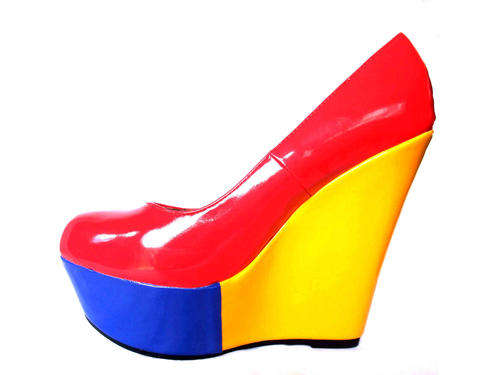 Trendy Colorful Platform Wedges Size 5