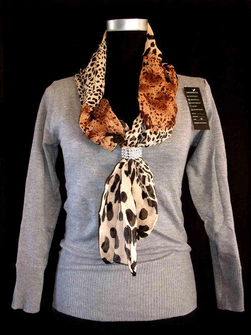 Grey Knit Top With Scarf Free Size (32-36)