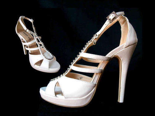 ** Promotion Sale ** White Diamante High Heel Sandals Size 6