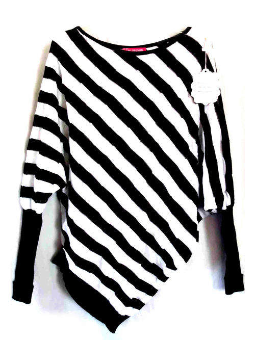 Fashion Unbalanced Long Knitwear Black/White