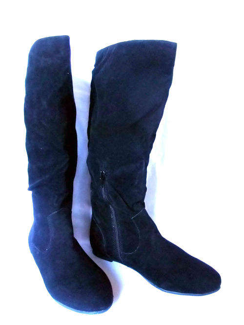 * * Special Offer * * Black Velvet Comfy Flat Boots Sizes 4, 5