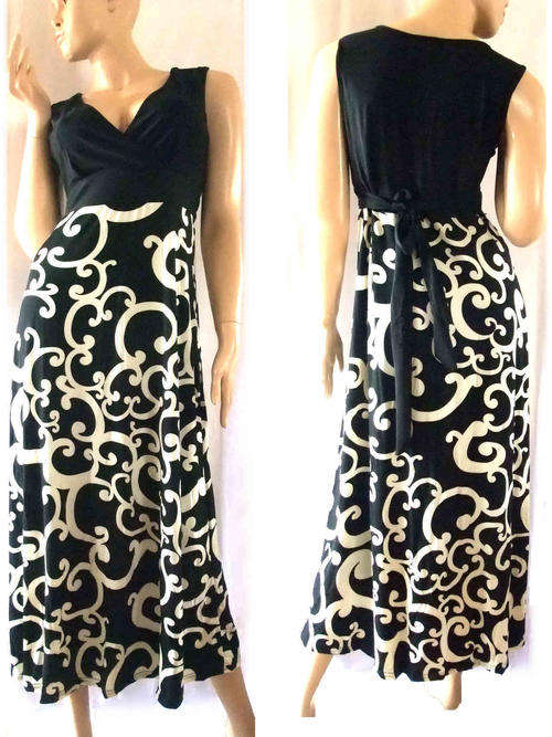 Elegant Monochrome V-neck Maxi Dress Size 34/36