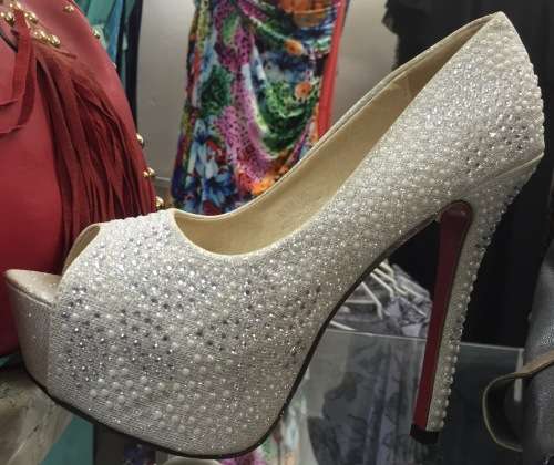 Stunning Party Platform Pumps Size 6