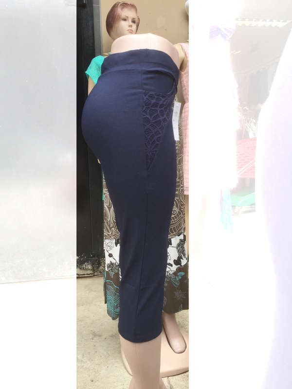 " SALE " Trendy Comfy Cropped Pants Size 40-42  Color BLACK