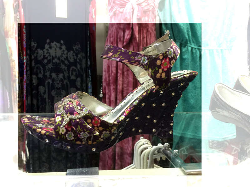 "Clearance Sale" Stunning Floral High Heel Wedges Sandals Size 8