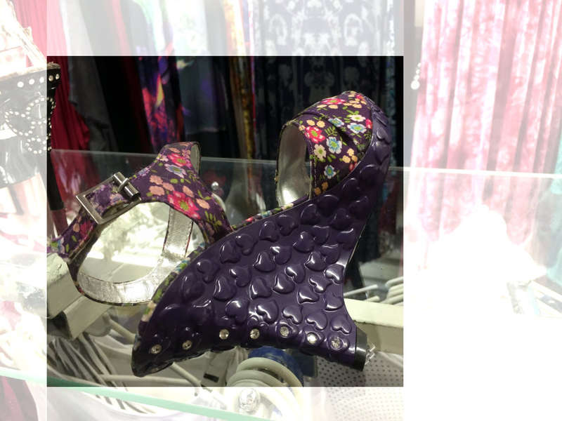 "Clearance Sale" Stunning Floral High Heel Wedges Sandals Size 8