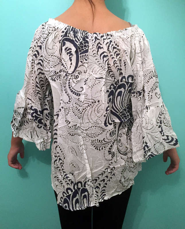 Off The Shoulder Loose Bat Horn Sleeve Top 2 Colors