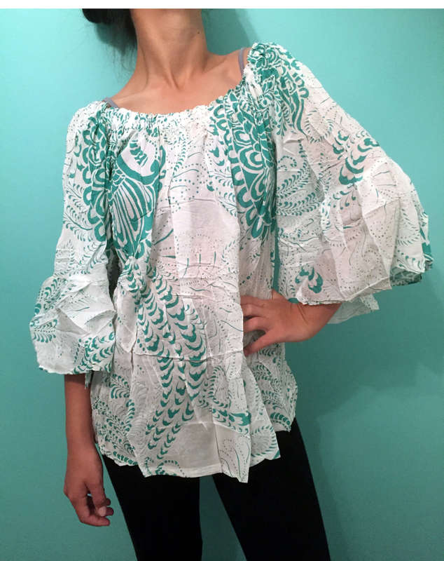 Off The Shoulder Loose Bat Horn Sleeve Top 2 Colors