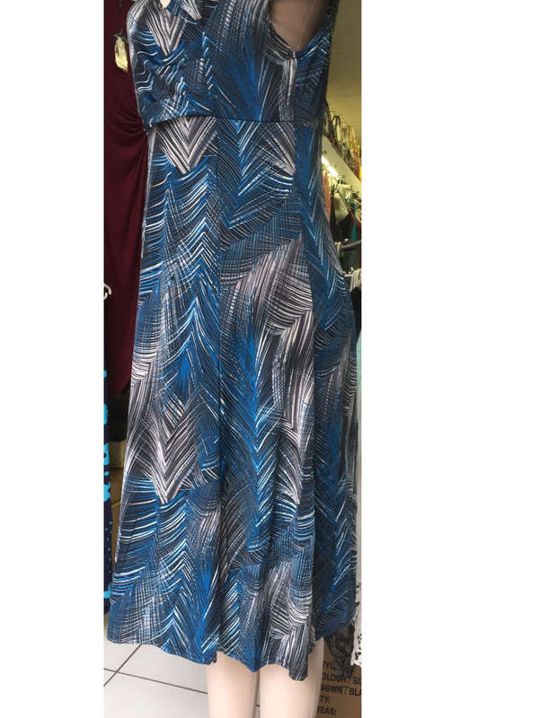 European Style Notch Neck Dress Cap Sleeve Sizes 32 - 42
