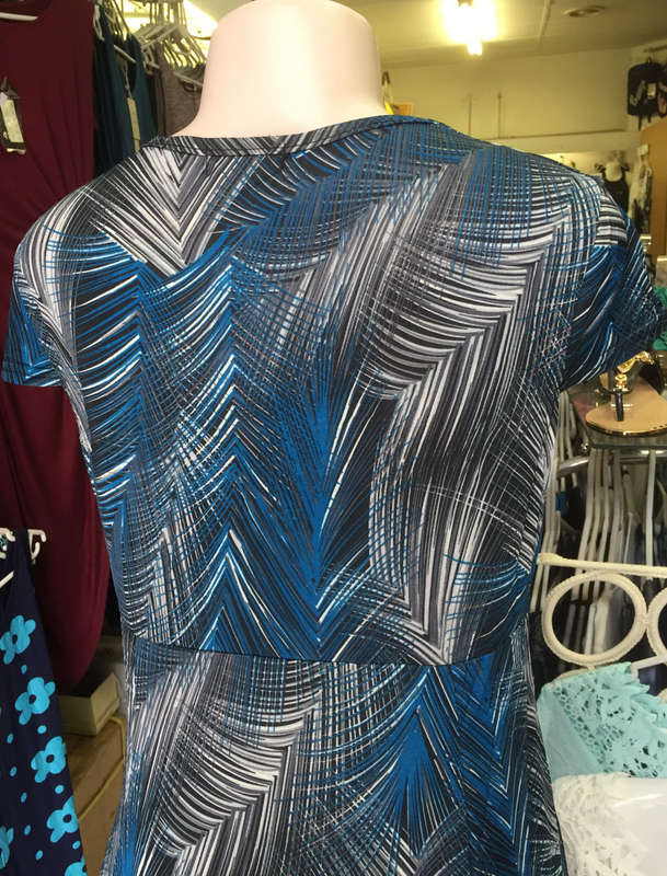 European Style Notch Neck Dress Cap Sleeve Sizes 32 - 42