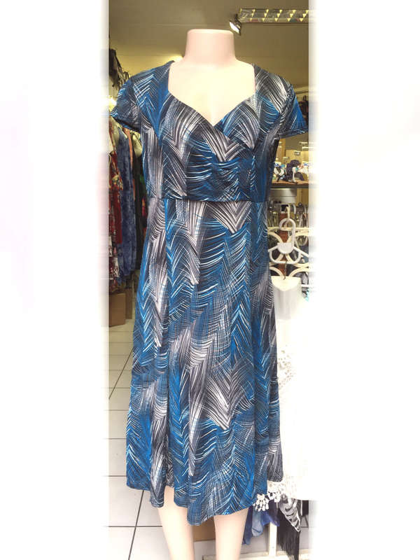 European Style Notch Neck Dress Cap Sleeve Sizes 32 - 42