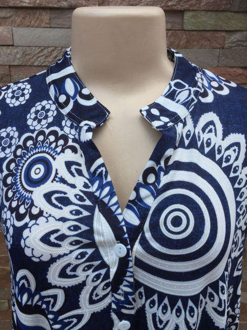 Shift Dress Notch Collar Sleeveless Size 42-44