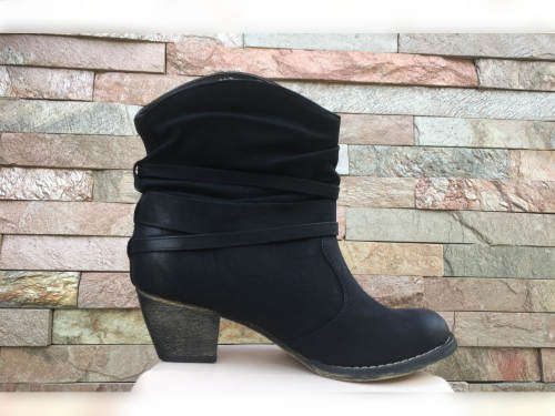 Ankle Boots With Buckles Color Black Size 5