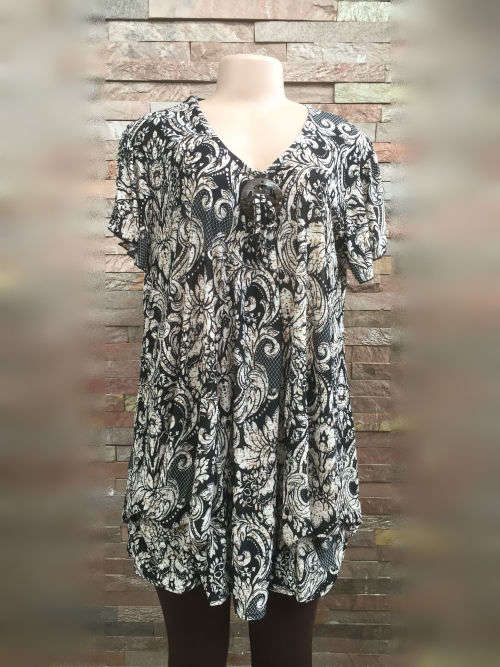 " 2017 New Arrival "  Gathered Hem Flutter Sleeve Tunic Size 42 Color Black/Brown