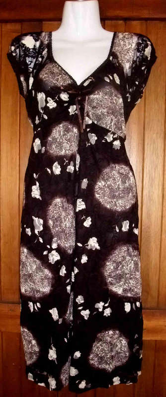 ****NEW ARRIVAL****SWEET Floral LACE Brown Dress - 38/40