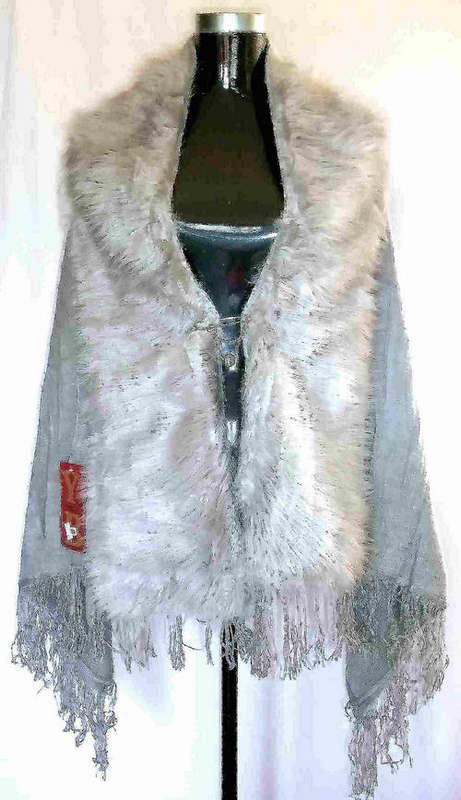 GREY THROW, STUNNING, LOOK AT THE CLASP