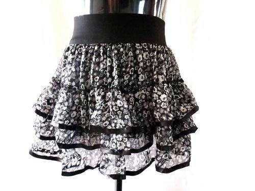 Mini Floral Lace Skirt With Satin Edge L/XL Blk/Grey