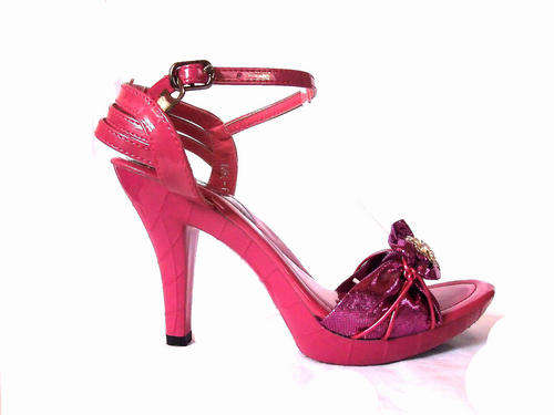 STUNNING DIAMOND SANDALS PINK Non Slip Design Size: 5