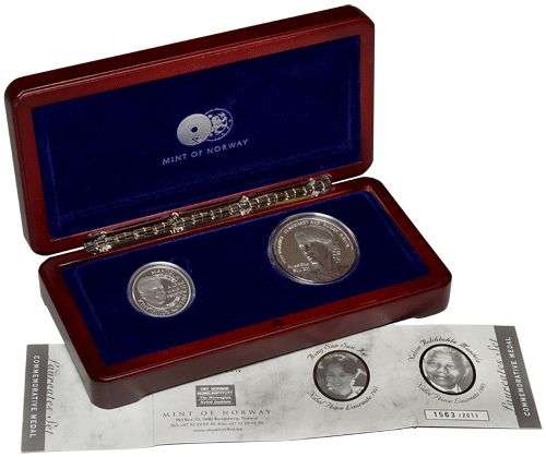 ***THE EXQUISITELY LIMITED EDITION 2011 MANDELA NOBEL LAUREATES TWIN SET*** AT A CRAZY R1 START.