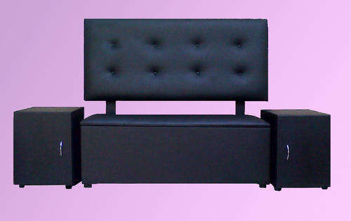 4 pce Upholstered Bedroom Set comp Headboard, pedestals, linen box