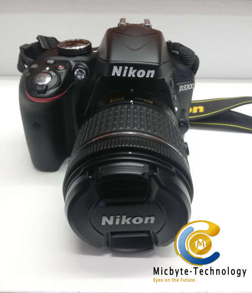 Nikon D3300 DSLR with 18-55mm DX VR Lens